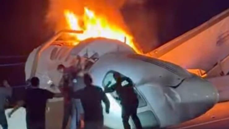 המטוס הקל שהתרסק על כביש מהיר בטקסס