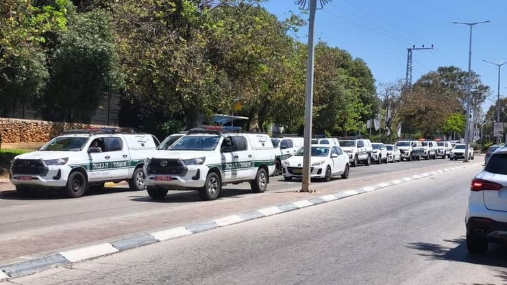 ההיערכות המשטרתית באזור בשבוע שעבר היערכות המשטרה סמוך לבית ליד