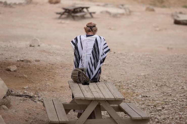 "פעם הייתי אומר: 'אני עושה זאת בחרדת קודש'. היום אני אומר - זה התקפי חרדה" (צילום: אלכס קולומויסקי) סדנת חוסן שנערכה בצוקדי דרגות, לבעלי תפקידים שהיו במחנה שורה אחרי 7 באוקטובר