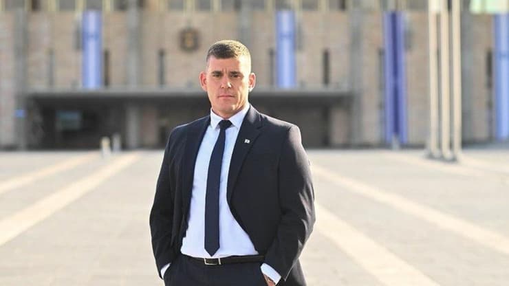 "קיבלתי משפט שדה תקשורתי" (צילום: אלעד גוטמן) ח"כ ירון לוי