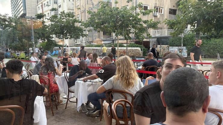 המקום מלא (צילום: תיקי גולן) אוסקר'ס