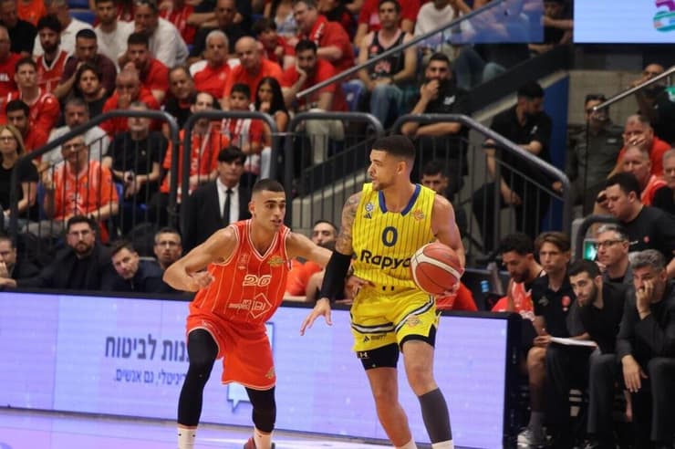 לונדברג מול מדר (צילום: מוטי קמחי) לונדברג מול מדר