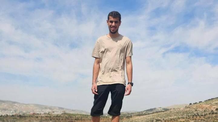 "לא לחינם נפלת - אלא כדי שנמשיך לצעוד כאן" (צילום: באדיבות המשפחה) נוה חבשוש ז"ל