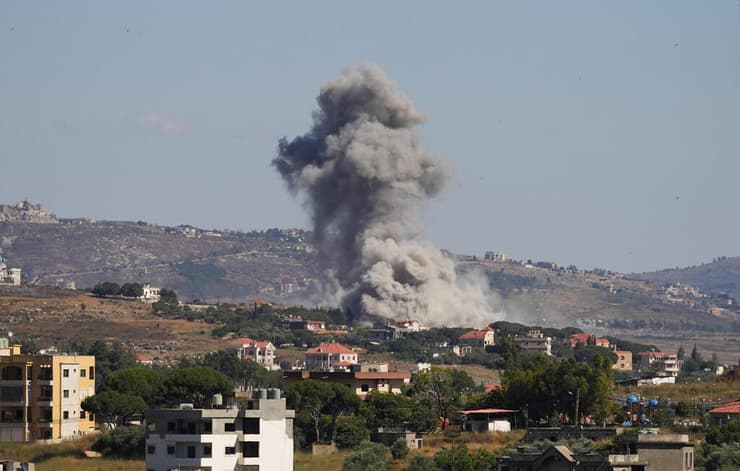 נבטייה, אחר הצהריים (צילום: REUTERS/Stringer) תקיפות בלבנון