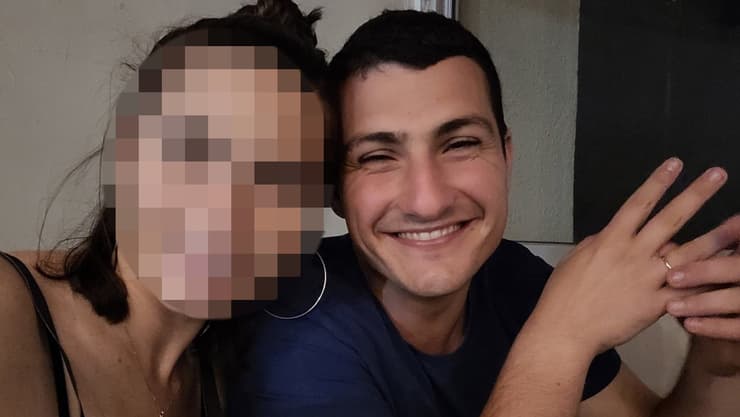 סא״ל דור בן שמחון ז״ל עם אריאל (צילום: מתוך הרשתות החברתיות) סא״ל דור בן שמחון ז״ל ד