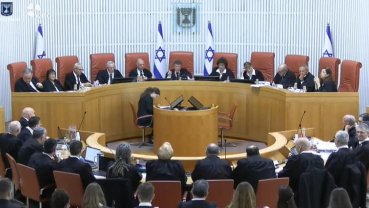 דיון בעתירות שעניינן שינוי הרכב הוועדה לבחירת שופטים ודרכי פעולתה (צילום: דוברות הרשות השופטות) דיון בעתירות שעניינן שינוי הרכב הוועדה לבחירת שופטים ודרכי פעולתה