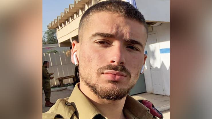 רס"ר איתי אזולאי ז"ל. נפל בקרב בדרום לבנון ב-6 באוקטובר 2024, שבוע לאחר תחילת התמרון הקרקע (צילום: באדיבות המשפחה) רס"ר איתי אזולאי שנפל בקרב בגבול לבנון