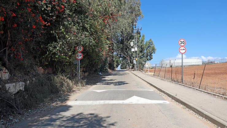 הקרקע ברמת השרון שלגביה בוצעה ההונאה (צילום: דנה קופל) הקרקע ברמת השרון שלגביה בוצעה ההונאה