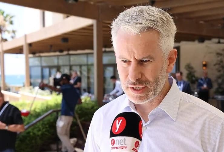 "אנחנו צריכים לפעול כדי להבטיח מענה לכל השימושים בחשמל".
עופר סתוי, מנכ"ל דוראל בישראל (צילום: שמוליק דודפור) אלי כהן - שר האנרגיה והתשתיות