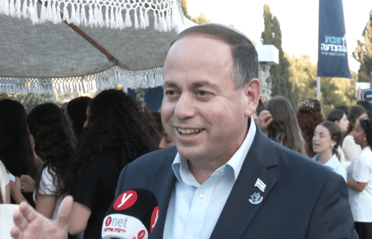 "רואים פה דור של עוצמות ורוח. דור שבא לשנות את המדינה לטוב", ראובן פינסקי, מנכ"ל רשות השירות הלאומי-אזרחי (צילום: אלכס גמבורג) ראובן פינסקי, מנכ"ל רשות השירות הלאומי-אזרחי