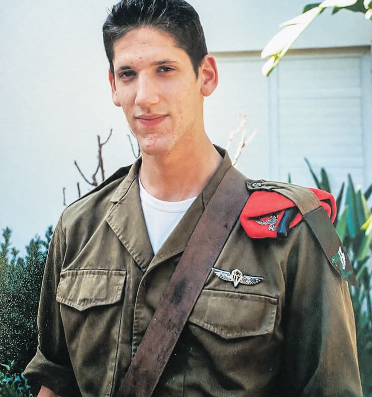 יונתן לוין כחייל