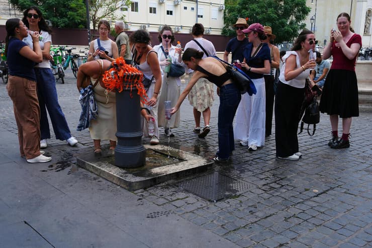 צילום: AP Photo/Alessandra Tarantino רומא איטליה גל חום אירופה