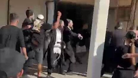 צילום: שימוש לפי סעיף 27א' בחוק זכויות יוצרים עימותים בערד