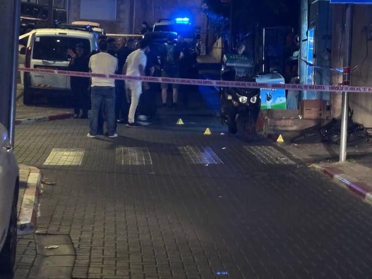 זירת הירי ביפו ברחוב אבן רושד בה נרצח אחמד ג'עברי בן ה 16