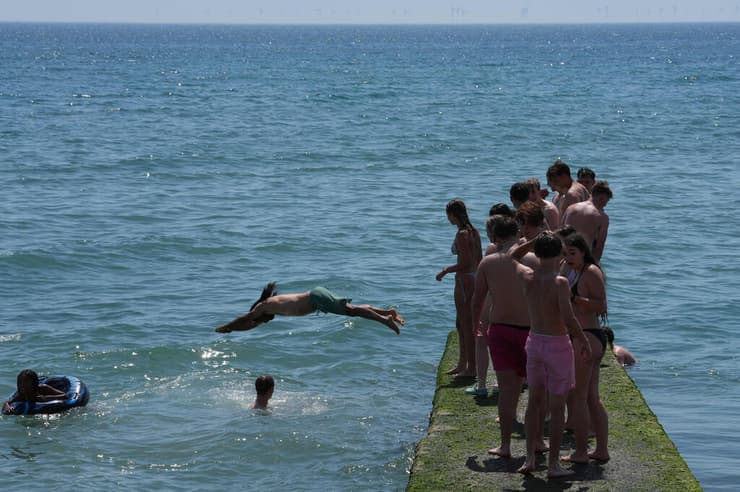 אירופה גל חום בריטניה אנגליה ברייטון