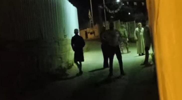 מתנחלים פרצו למסגד א-ראס בליווי חיילי צה"ל