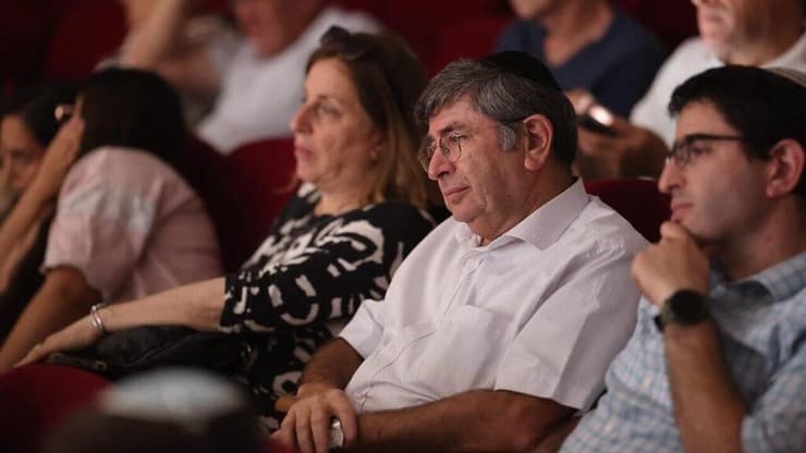 משפחת הרשקוביץ בטקס חנוכת השכונה (צילום: יעקב אפללו) מאיר הרשקוביץ בטקס חנוכת השכונה על שם בנו נתנאל הרשקוביץ ז"ל