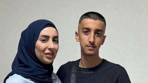 אולפת משארקה אימו של הנרצח עבד משארקה