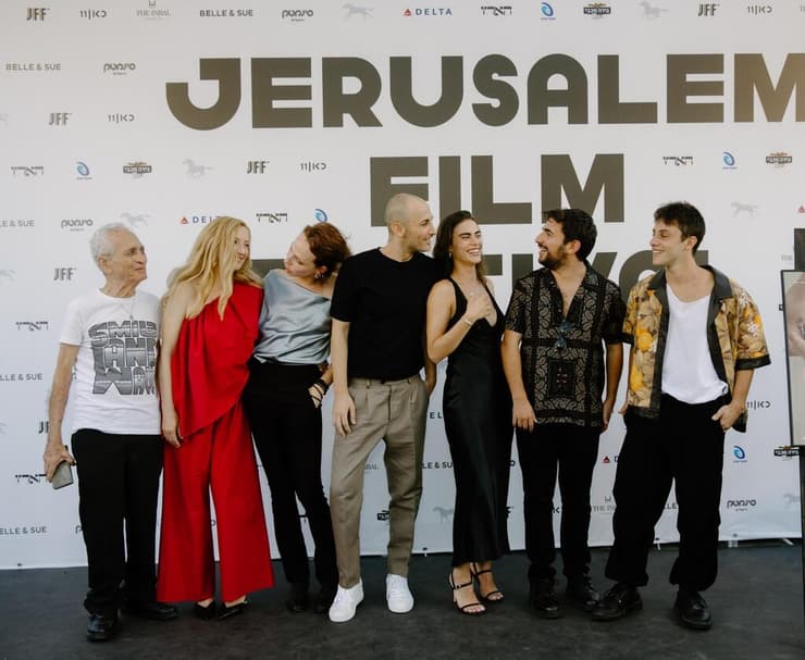 יובל שני בפרס האנסמבל בפסטיבל ירושלים. "הסרטים שלי הומואים מאוד" (צילום: תום וינטראב) יובל שני זוכה בפרס האנסמבל בפסטיבל ירושלים