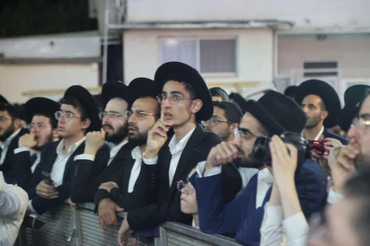 מחאת חרדים כנגד מעצר בני הישיבות בבני ברק