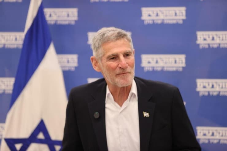 גולן (צילום: אלכס קולומויסקי) ישיבת סיעה הדמוקרטים