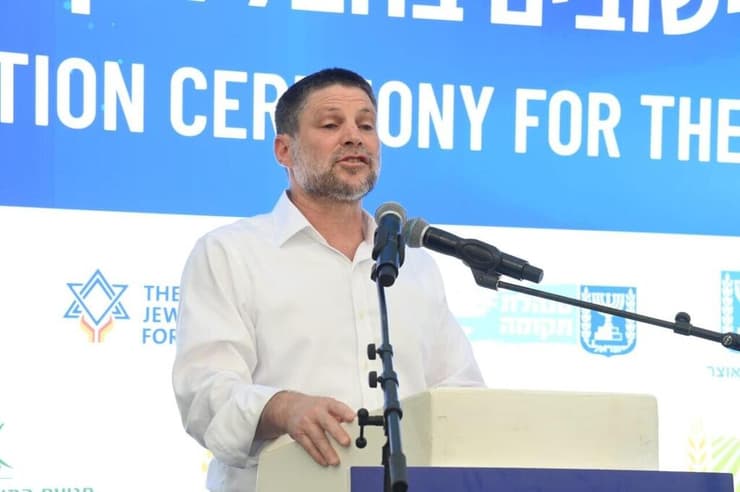 בצלאל סמוטריץ' (צילום: הרצל יוסף ) בצלאל סמוטריץ' בטקס הנחת אבן פינה ל-1,000 בתים חדשים בעוטף עזה