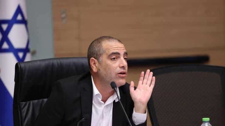 יו"ר הקואליציה אופיר כץ בוועדת הכנסת על חוק יסוד לימוד תורה (צילום: אלכס קולומויסקי ) ועדת הכנסת על חוק יסוד לימוד תורה
