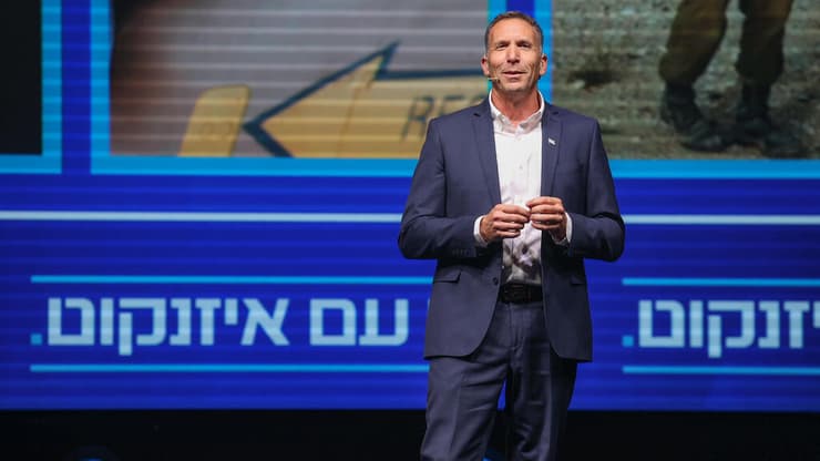 אירוע פתיחת מסע הבחירות של מפלגת ישר! עם גדי איזנקוט