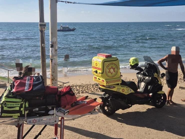 "יחידת להבה הוקפצה". הסריקות בפלמחים (צילום: תיעוד מבצעי מד"א) חיפושים אחר נער בחוף פלמחים