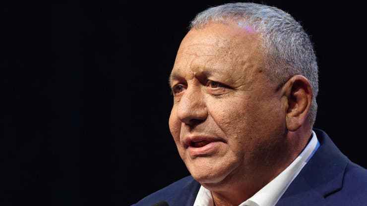 תוכנית שיקום בעלות של 15 מיליארד שקלים. גדי איזנקוט (צילום: AP Photo/Ariel Schalit) אירוע פתיחת מסע הבחירות של מפלגת ישר! עם גדי איזנקוט