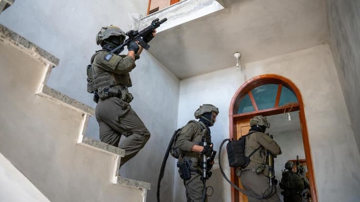 כוחות צה"ל באיו"ש. הנחת העבודה - אין שם רחפני נפץ פעילים (צילום: דובר צה"ל) פעילות דובדבן בחטיבת בנימין