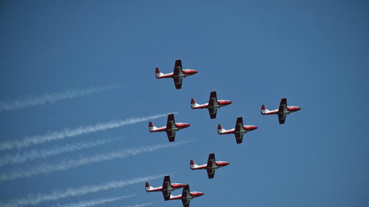 הצוות האווירובטי האמריקני, מעל ההדסון (צילום: ANGELA WEISS / AFP) המטס לכבוד יום העצמאות האמריקאי