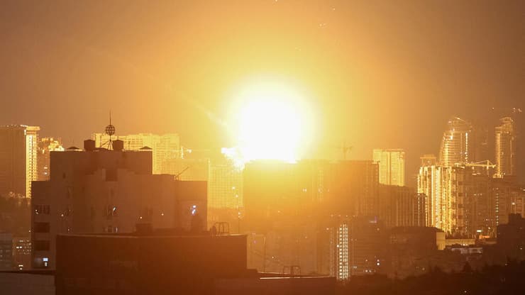 צילום: REUTERS/Gleb Garanich מתקפה רוסיה אוקראינה קייב