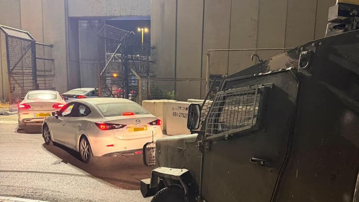 אזרחים ישראלים חולצו מקלקיליה בטענה שנגנב להם אופנוע
