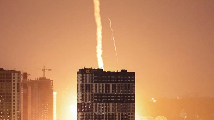 צילום: REUTERS/Vladyslav Sodel מתקפה רוסיה אוקראינה קייב