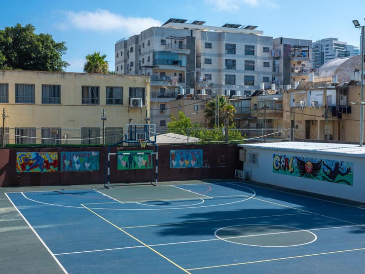 בית הילדים ע"ש צבע אלעזרקי בנתניה (צילום: יובל חן) בית הילדים ע"ש צבע אלעזרקי בנתניה