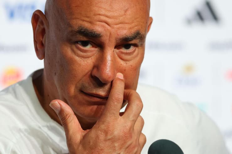 "יש לנו אחריות כלפי מצרים, העולם הערבי ואפריקה". חסן במסיבת העיתונאים (צילום: Alejandro Pagni/Getty Images/AFP ) חוסם חסן