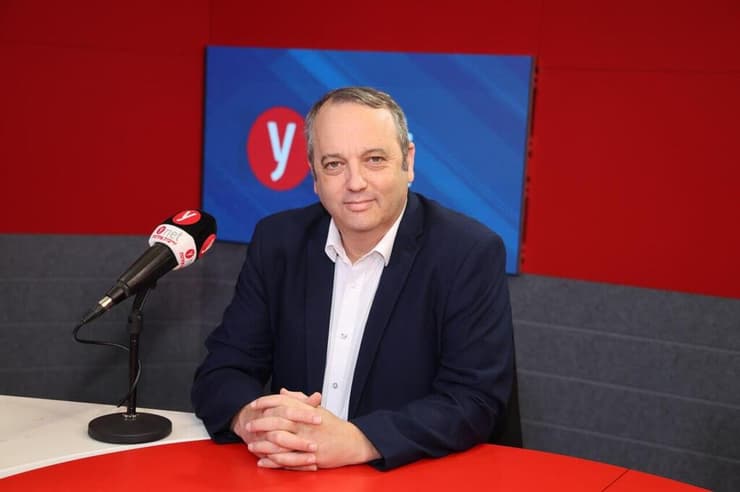 "לא הזמן לתפור חליפות פרסונליות". ח"כ גלעד קריב (צילום: יריב כץ ) פודקאסט 120 ואחת עם מורן אזולאי - ח"כ גלעד קריב