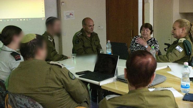 צה"ל מעדכן את משפחתו של זריהן (צילום: דובר צה"ל) טוראי יעקב זריהן ז"ל אותר לאחר שנפל בשנת 1948
