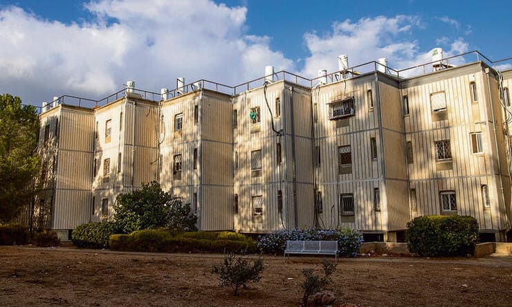 מבני דיור ציבורי בירושלים (עמית שאבי) מבני דיור ציבורי בירושלים