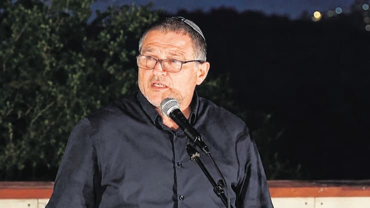 דוד זיני. הזהיר במשך חודשים, אבל שב"כ לא אחראי על טיסות זרות דוד זיני
