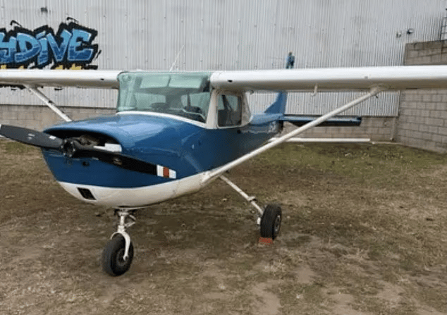 מטוס הססנה C-150 שממנו לפי הדיווחים קפץ מדריך הטיסה מטוס ססנה C-150 שממנו קפץ מדריך הטיסה לאנדרו ברטצו ב ארגנטינה