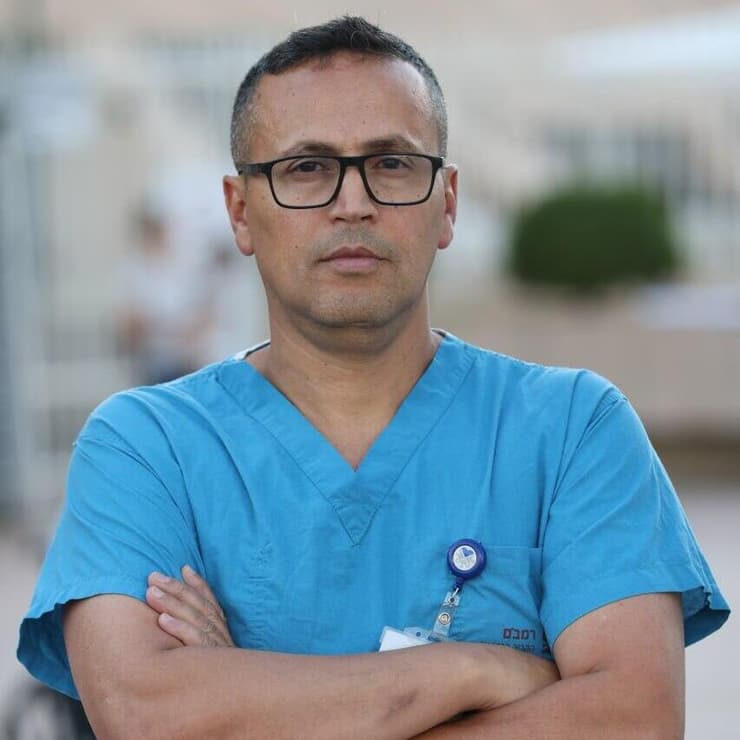 "הצוות הסיעודי בחזית". ראפע דיאב (צילום: אלעד גרשגורן) ראפע דיאב