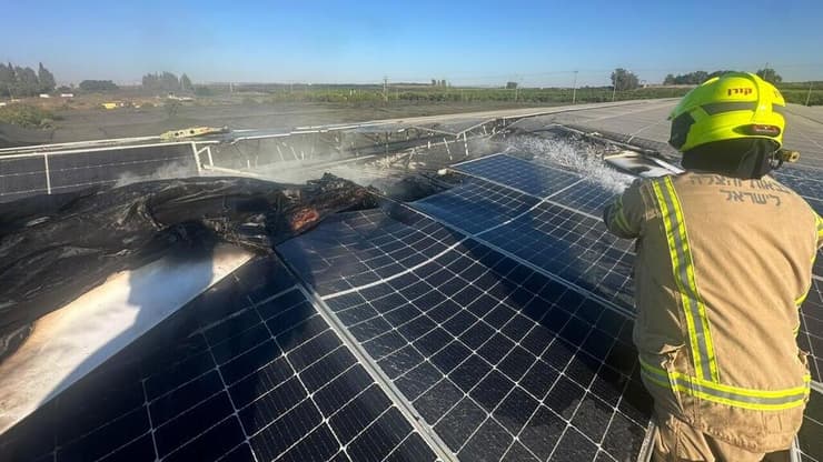 זירת ההתרסקות (צילום: דוברות כבאות והצלה) התרסקות מטוס קל בעין ורד