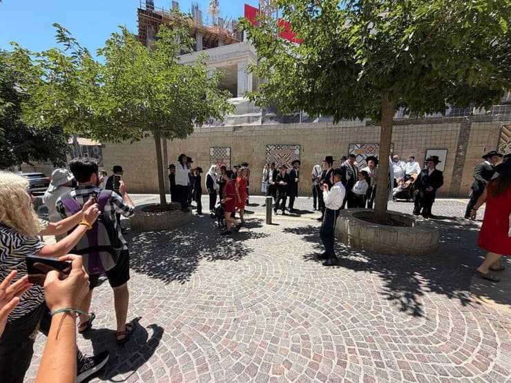 פינוי המפגינים בירושלים (צילום: עידן בלומהוף) פינוי המפגינים בירושלים