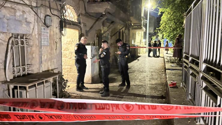 זירת הרצח בירושלים (צילום: גיל יוחנן) זירת החשד לרצח בירושלים