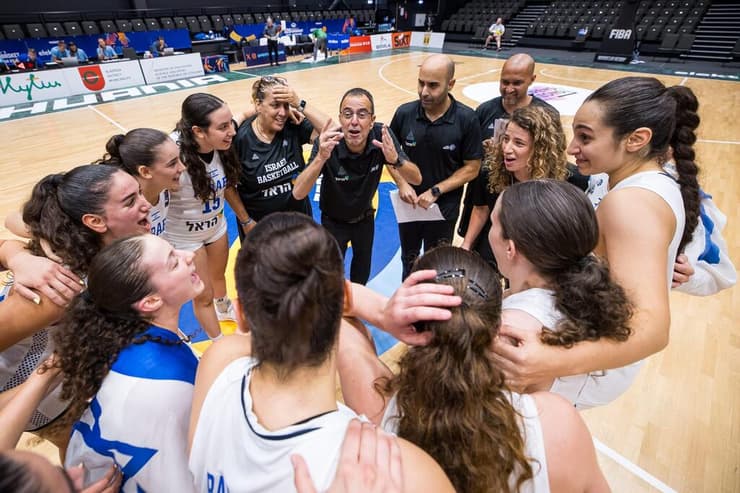 "גם ישראל בין הגדולות". טל נתן (צילום: FIBA PHOTOS) נתן