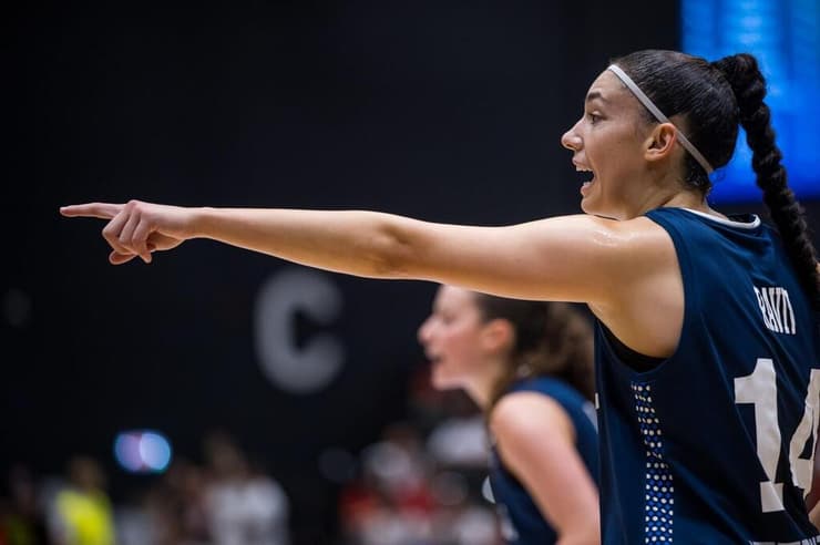 רק כמעט. רביב (צילום: FIBA PHOTOS) רביב