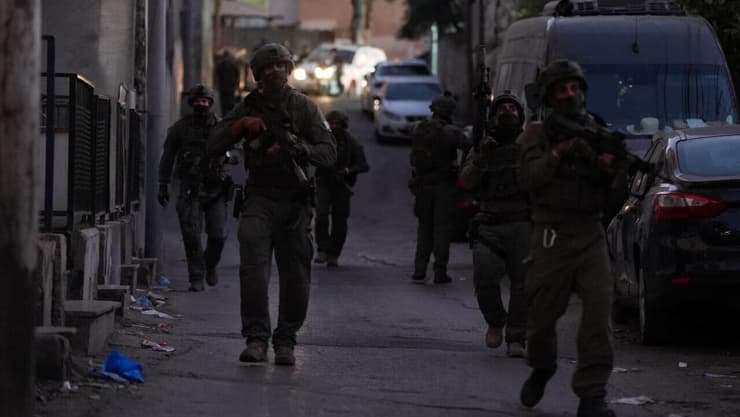 פשיטת הענק של המשטרה ברחבי הארץ (צילום: דוברות המשטרה) פשיטת הענק של המשטרה ברחבי הארץ
