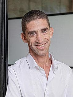 אורי שוסטר